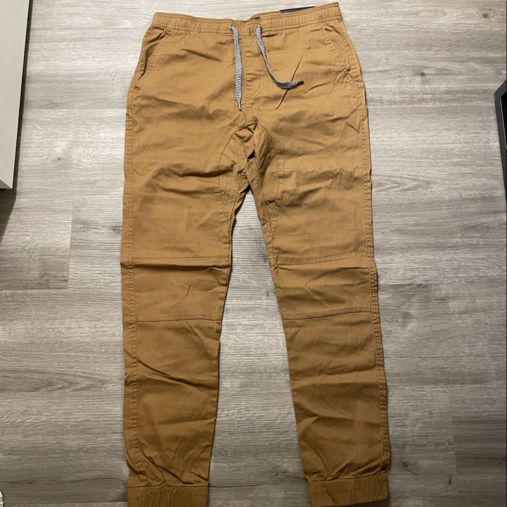 Men’s Carbon Khaki Joggers Size Medium